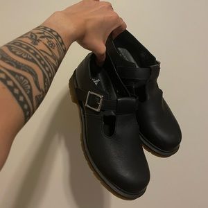 dr martens size 9